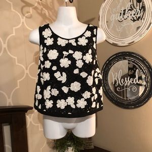 Forever 21 sleeveless floral sequin cropped top